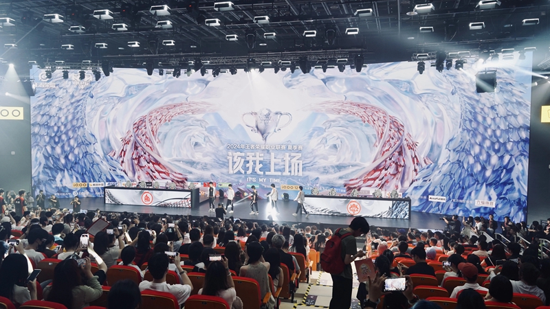 总决赛G3战报：重庆狼队“西施”关键控制，再拿一分。